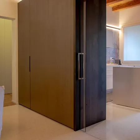 Welc-om Palazzo Gabelli Free Parking Apartmán *